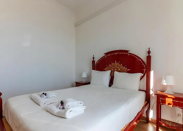 Alfama 2nd Floor Amazing River View *