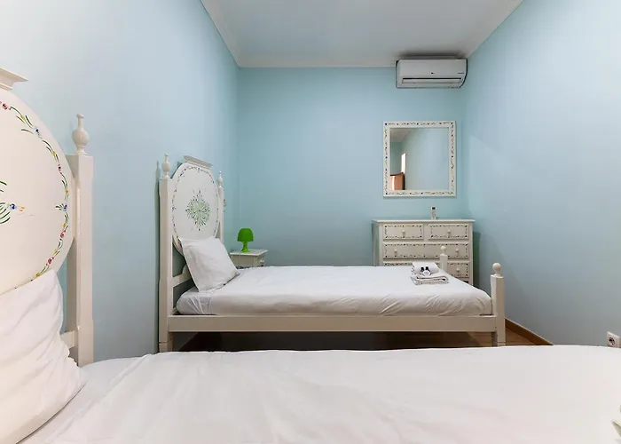Alfama 2nd Floor Amazing River View * Lisbon