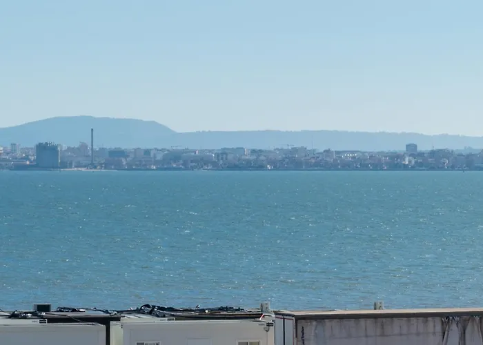 Alfama 2nd Floor Amazing River View Apartment *