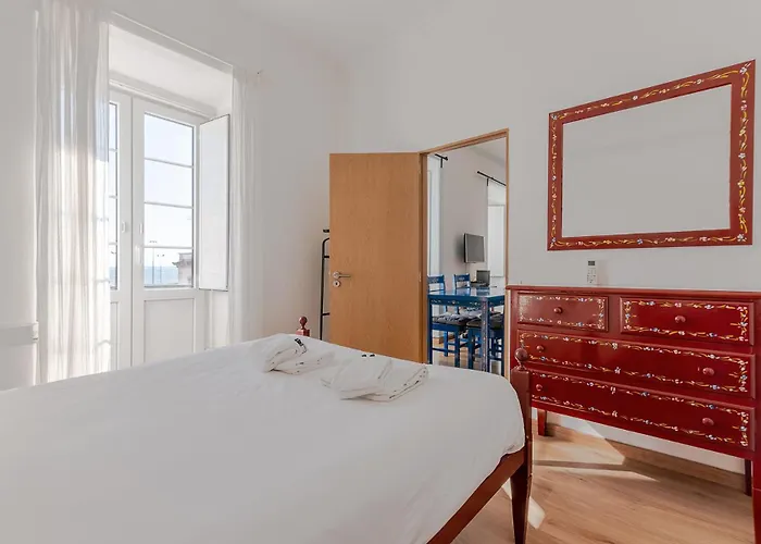 Alfama 2nd Floor Amazing River View Apartment Lisbon